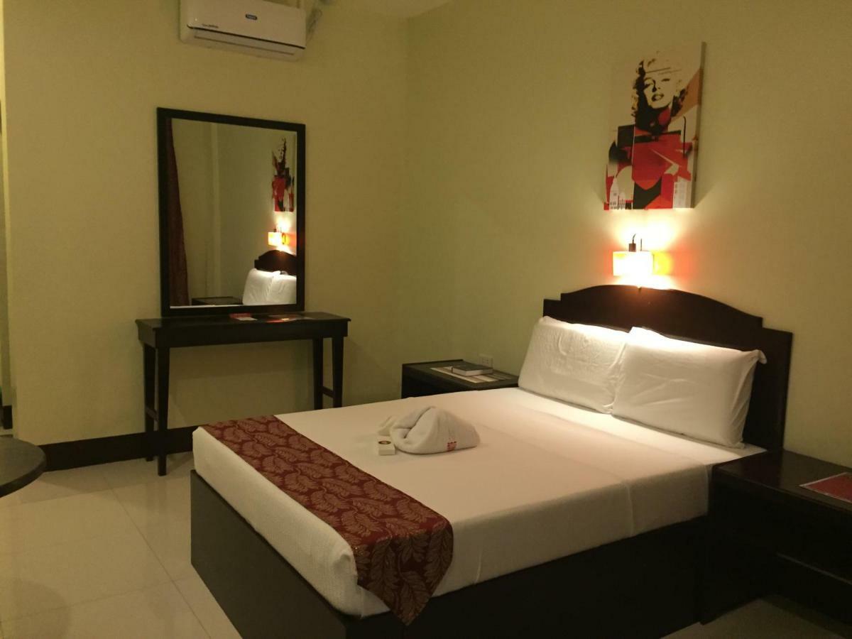 Hollywood Suites General Santos City Luaran gambar